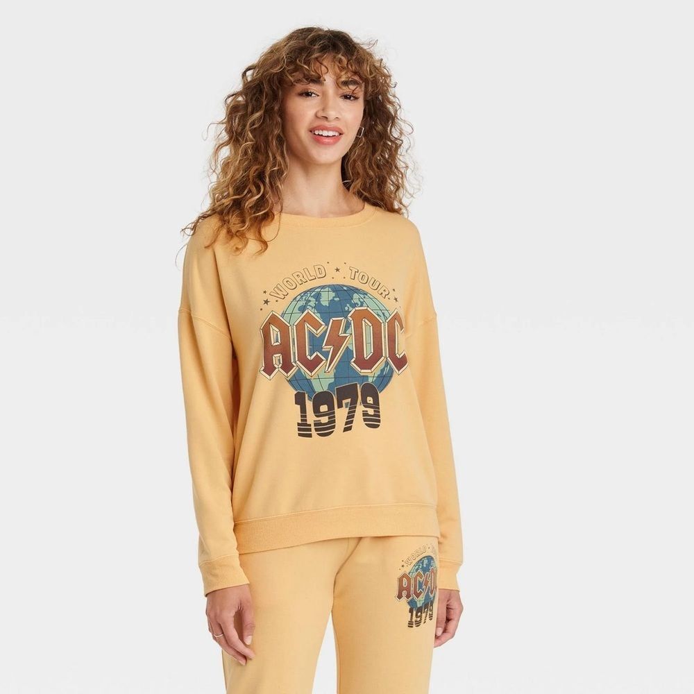 NWOT AC⚡️DC world tour 1979 crew neck sweatshirt